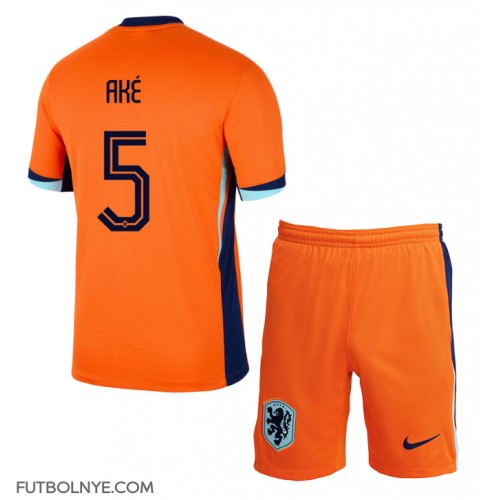 Camiseta Países Bajos Nathan Ake #5 Primera Equipación para niños Eurocopa 2024 manga corta (+ pantalones cortos)